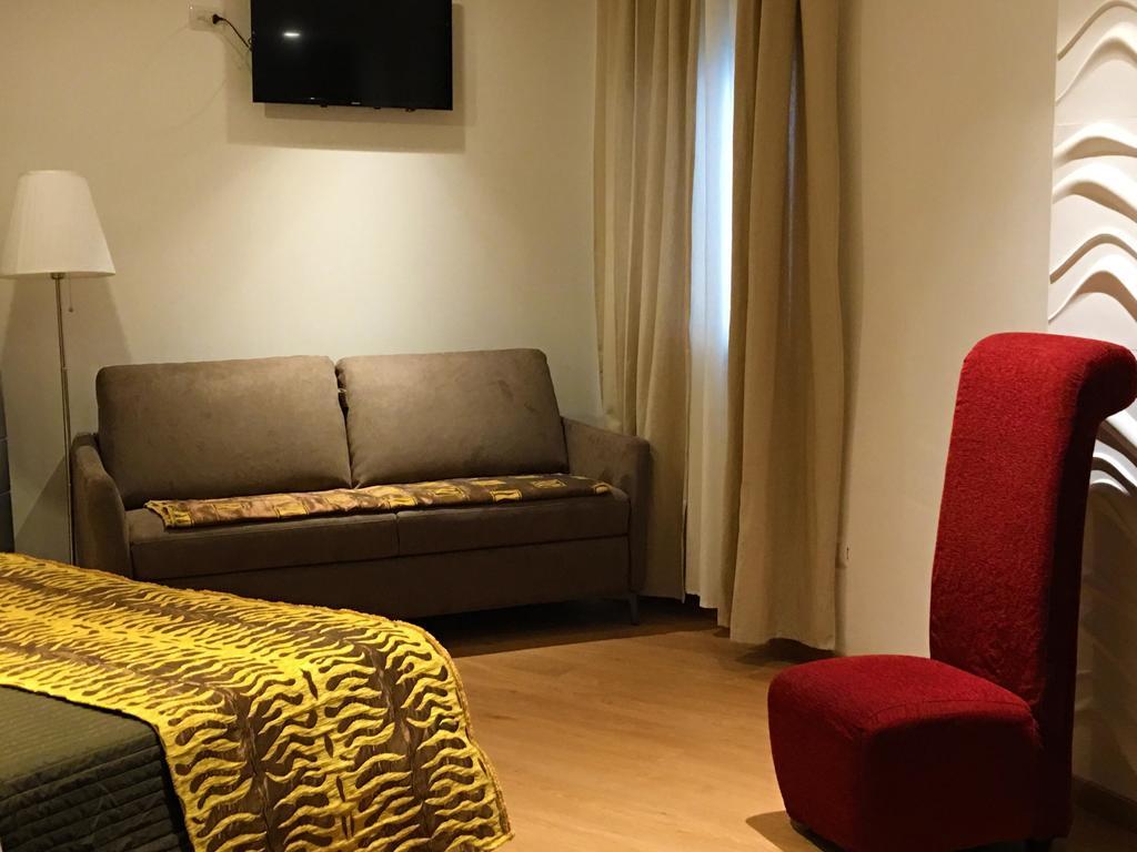 Piazza Mulino 26 Hotel มาเตรา ภายนอก รูปภาพ