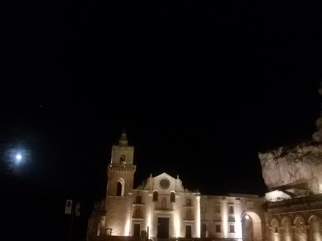 Piazza Mulino 26 Hotel มาเตรา ภายนอก รูปภาพ