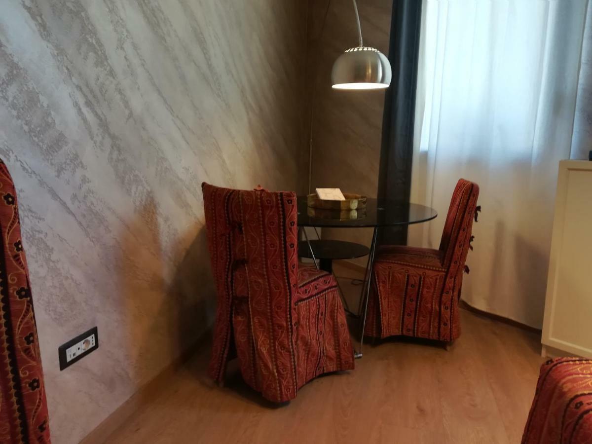 Piazza Mulino 26 Hotel มาเตรา ภายนอก รูปภาพ